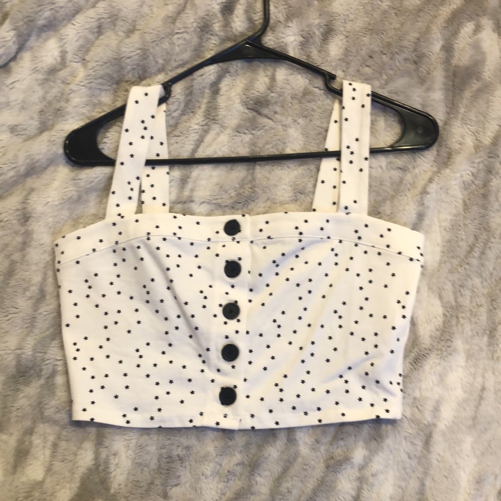 Forever‎ 21 black-and-white star crop top size medium 95% cotton 5% spandex NWOT - Picture 3 of 7